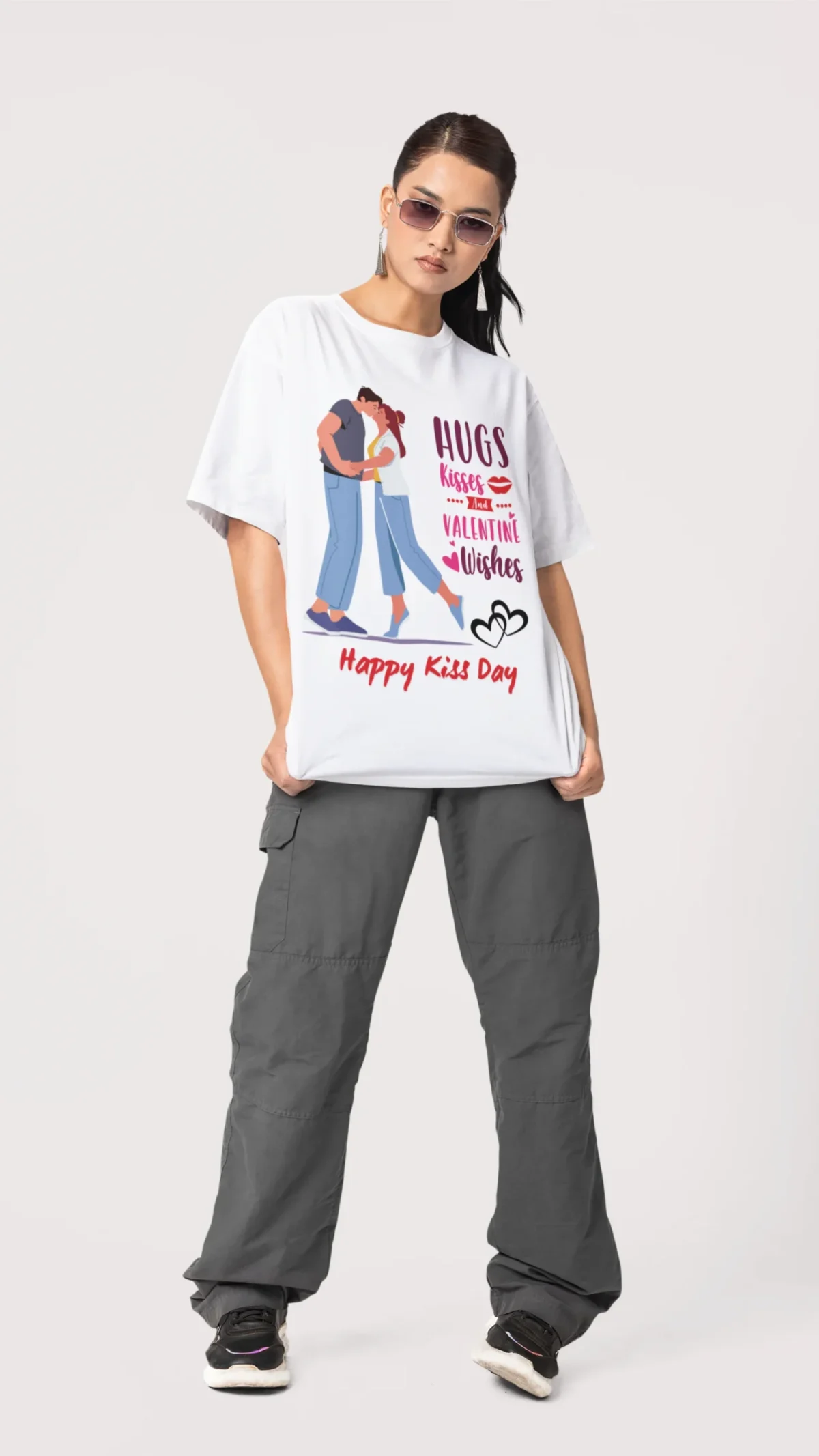 Hugs & Kisses – Oversized T-Shirt